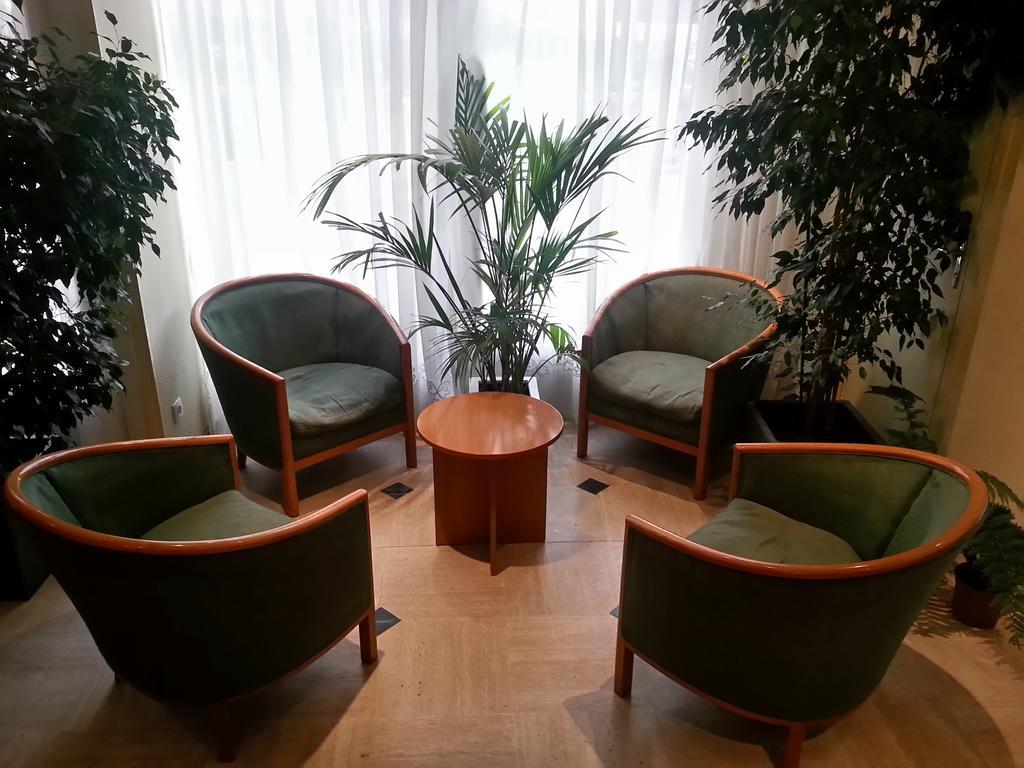Pax Hotel Paris 18E Exterior photo