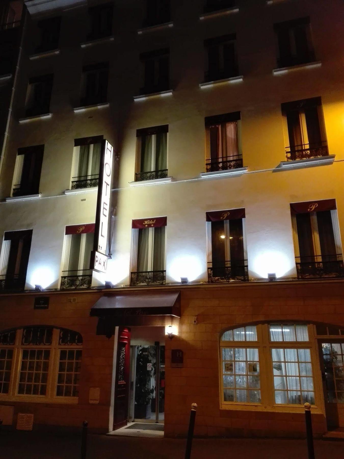 Pax Hotel Paris 18E Exterior photo